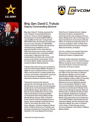 David C. Trybula 准将 - 副指挥官